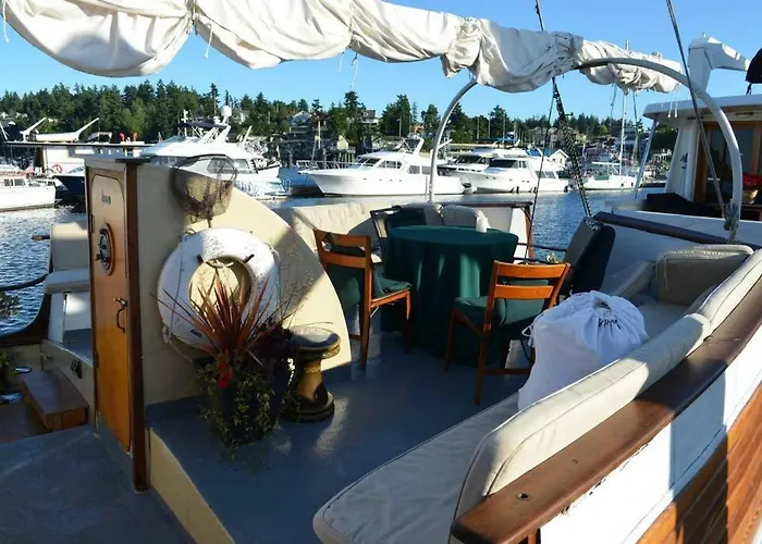 Wharfside Bed & Breakfast